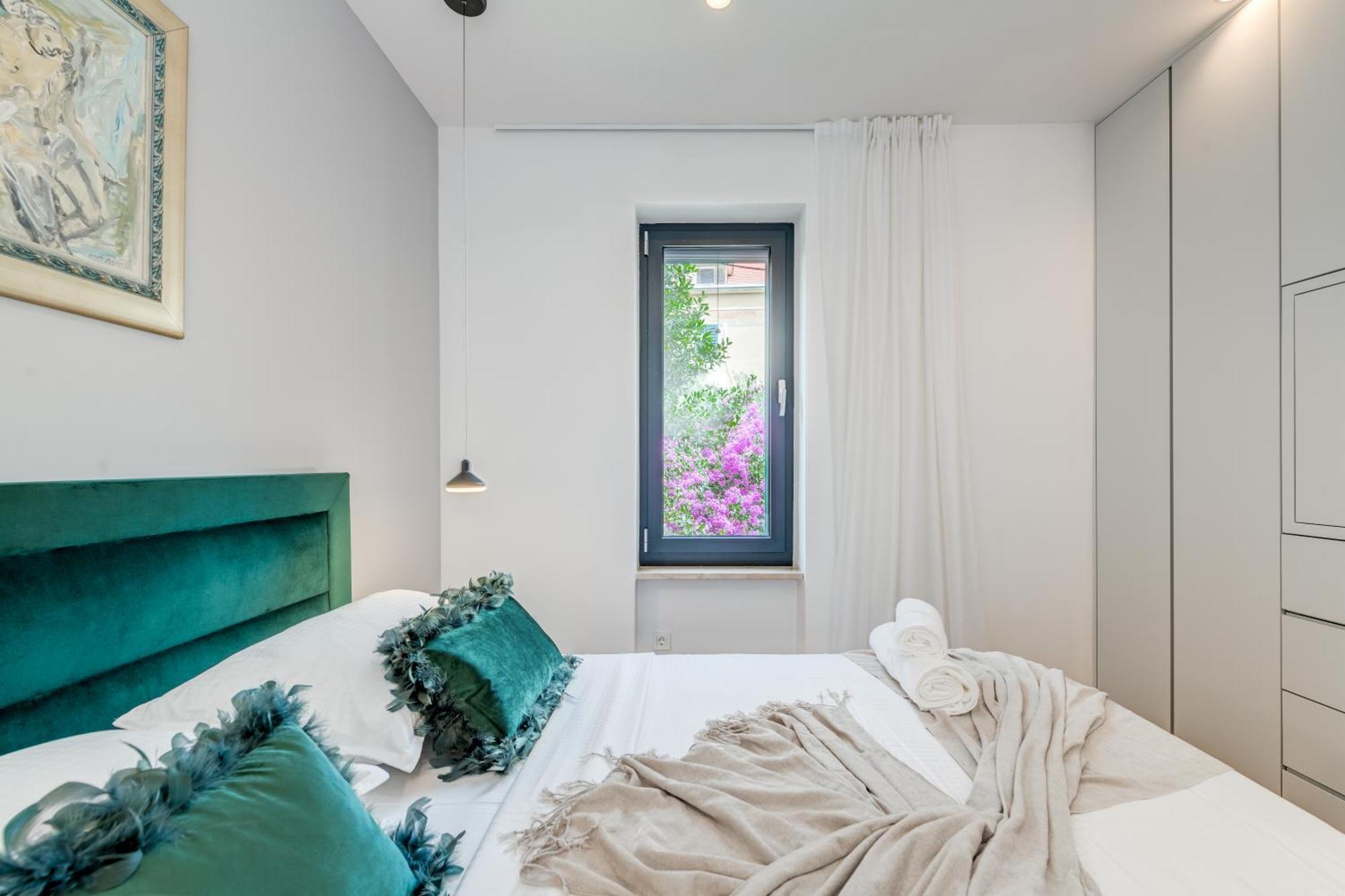 Top Location! Spacious Lux Apartment -5 Min From Beach & Centre Split Luaran gambar