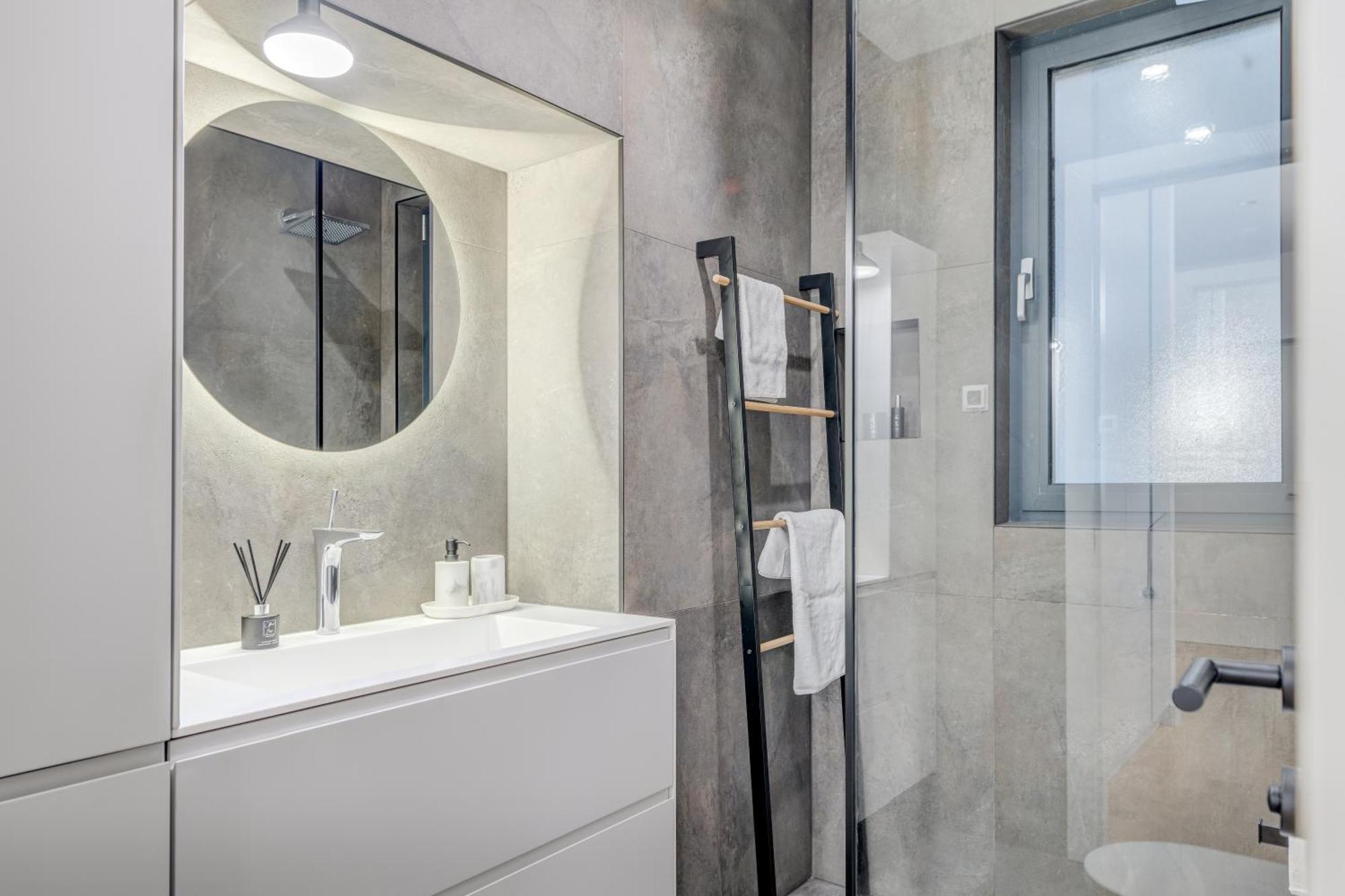 Top Location! Spacious Lux Apartment -5 Min From Beach & Centre Split Luaran gambar