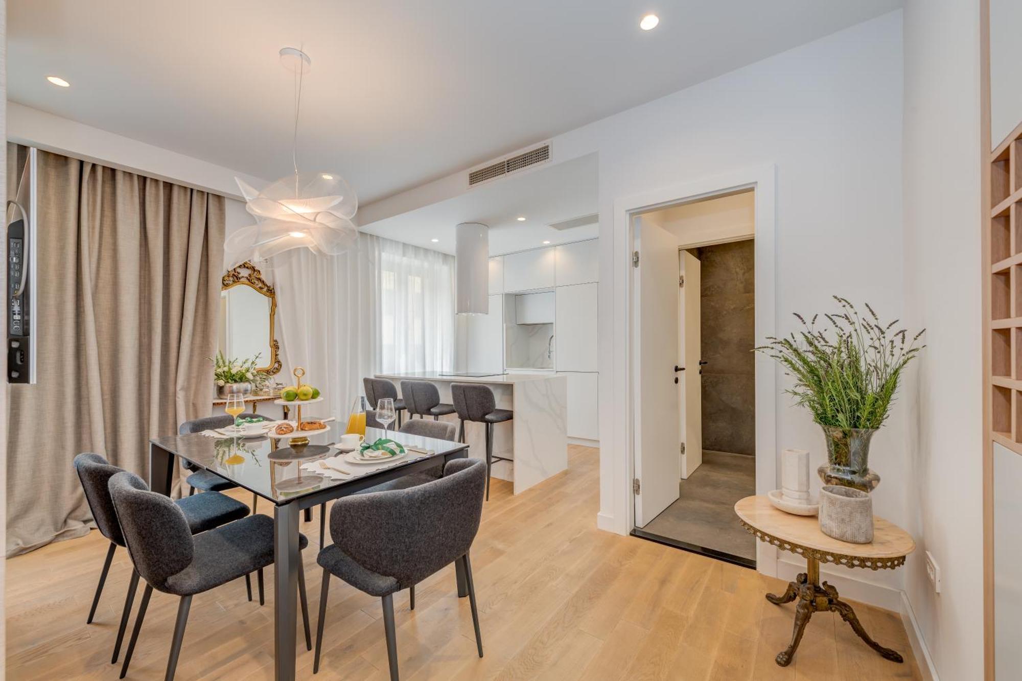 Top Location! Spacious Lux Apartment -5 Min From Beach & Centre Split Luaran gambar