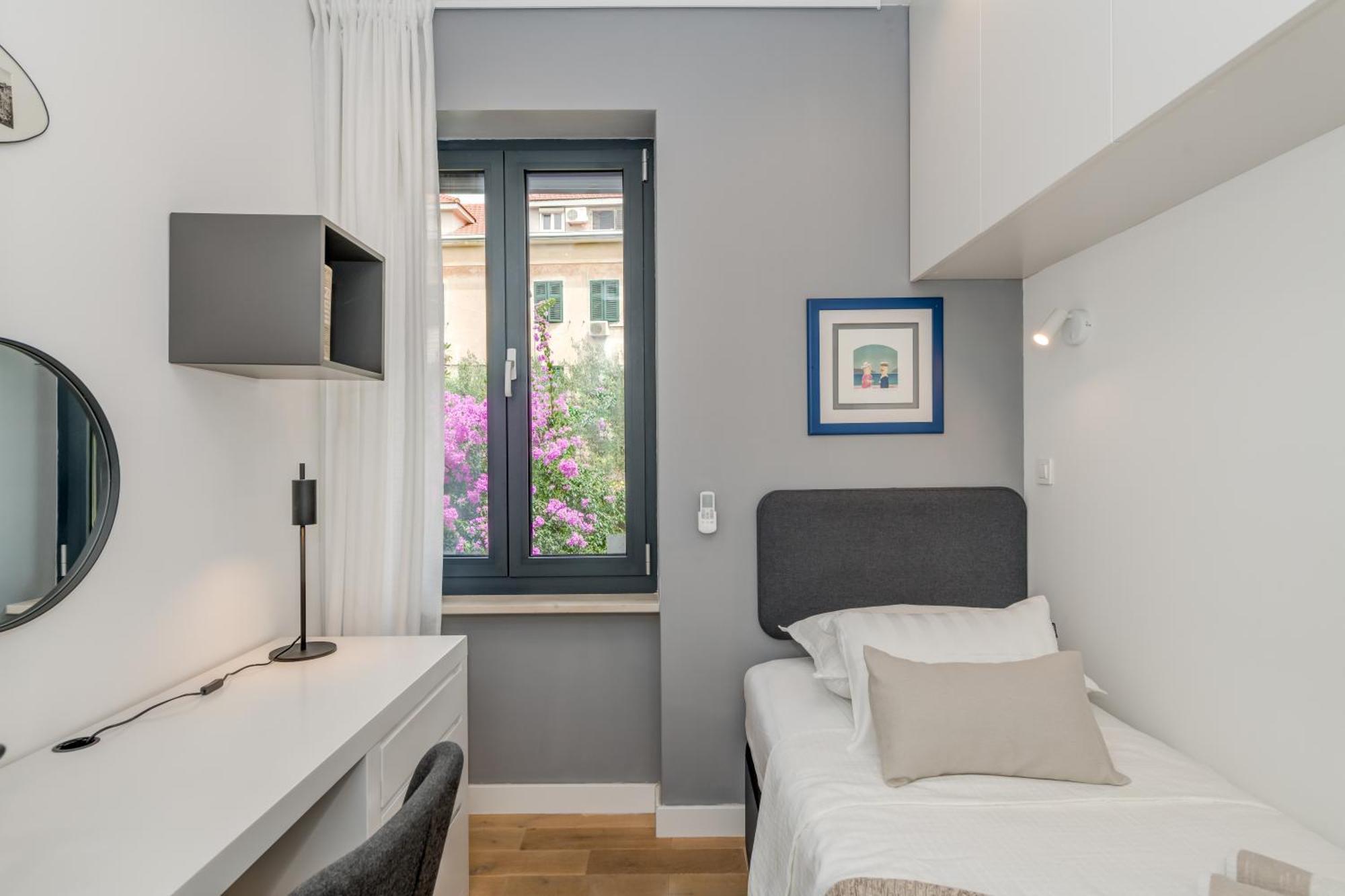 Top Location! Spacious Lux Apartment -5 Min From Beach & Centre Split Luaran gambar