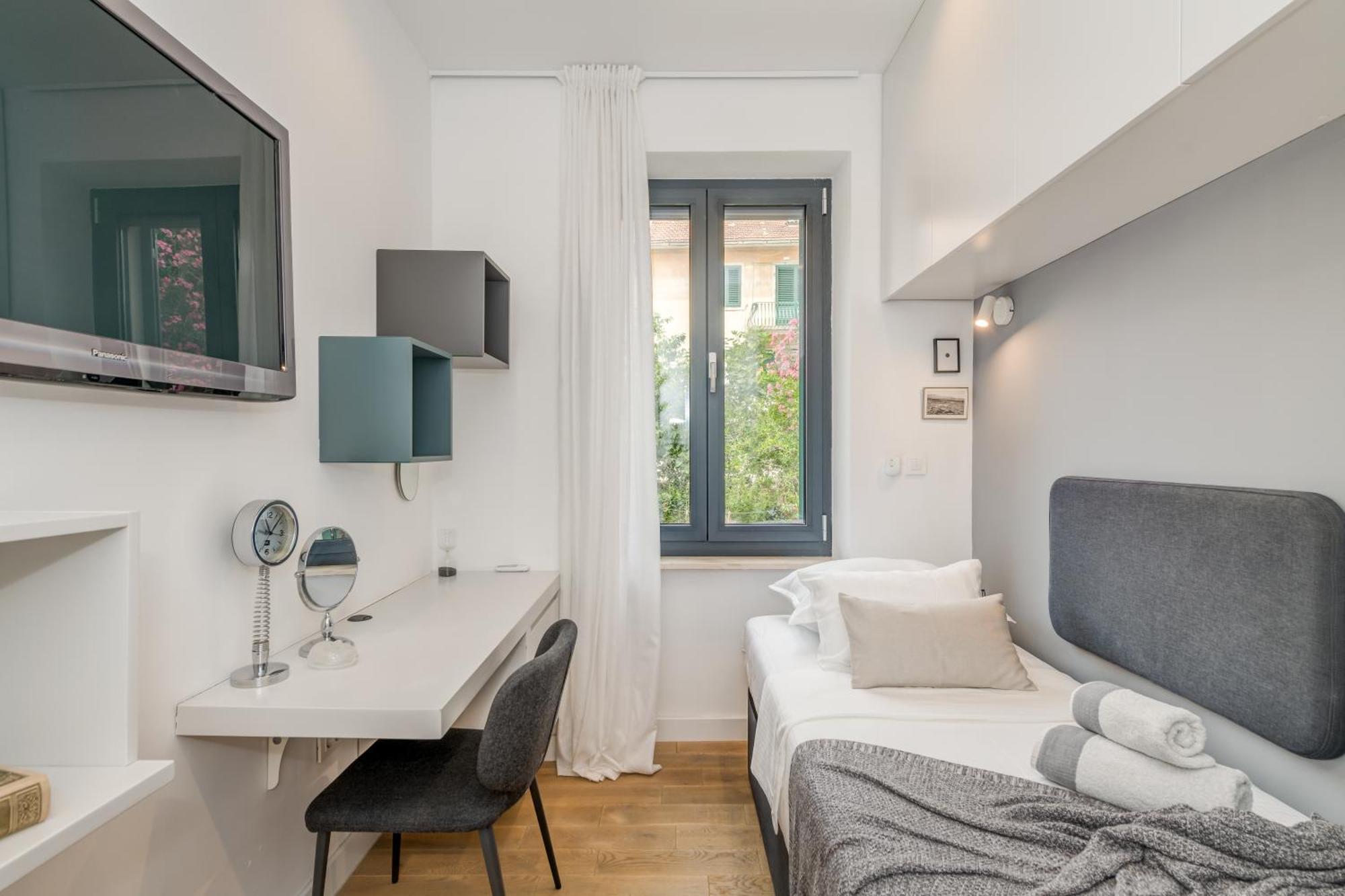Top Location! Spacious Lux Apartment -5 Min From Beach & Centre Split Luaran gambar